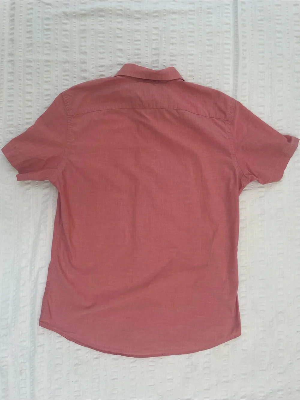 Banana Republic Short Sleeve Stretch + Soft Wash + Slim Fit in Salmon Pink Sz M